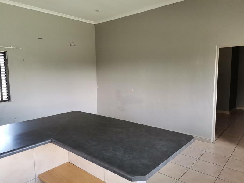 To Let 1 Bedroom Property for Rent in Sonstraal Western Cape